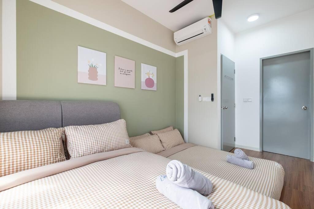 Picasso @ M Vertica 9pax 3br Near Sunway Velocity Apartment *