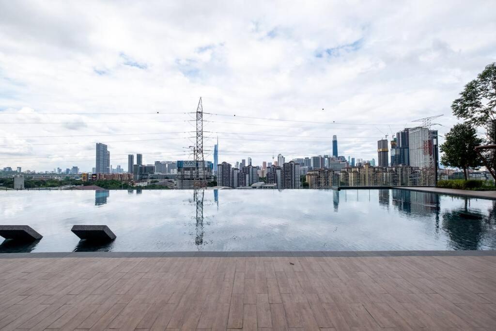 Picasso @ M Vertica 9pax 3br Near Sunway Velocity Apartment *