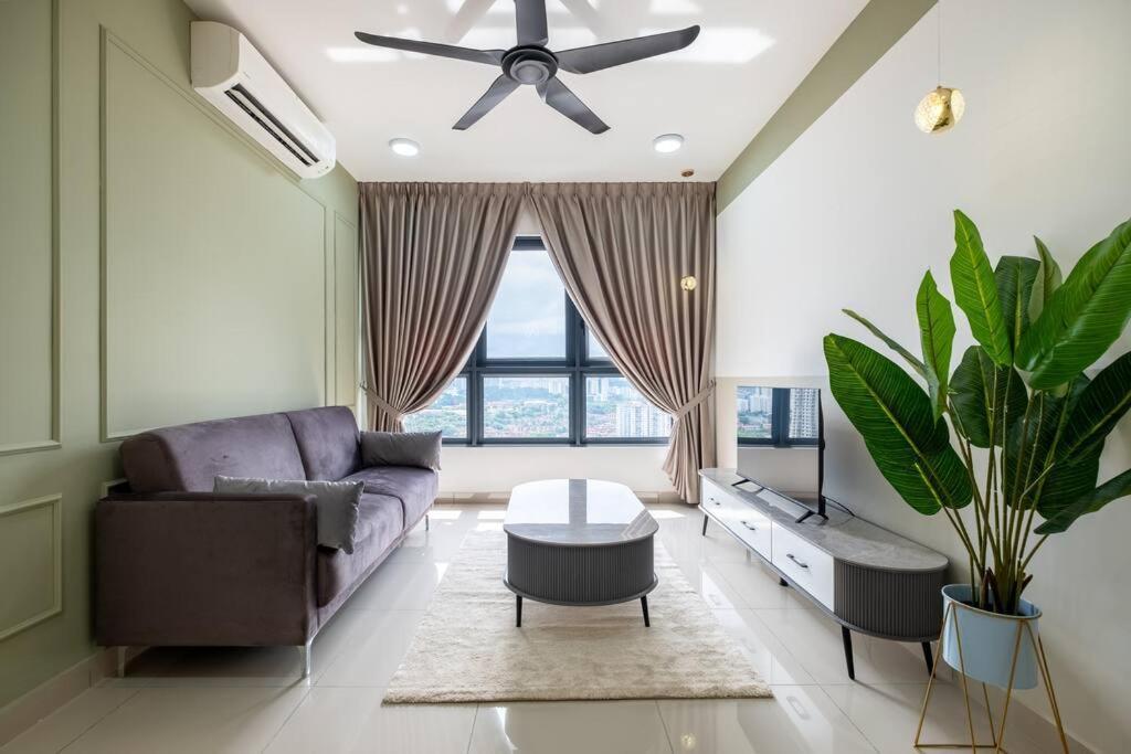 Picasso @ M Vertica 9pax 3br Near Sunway Velocity * Kuala Lumpur