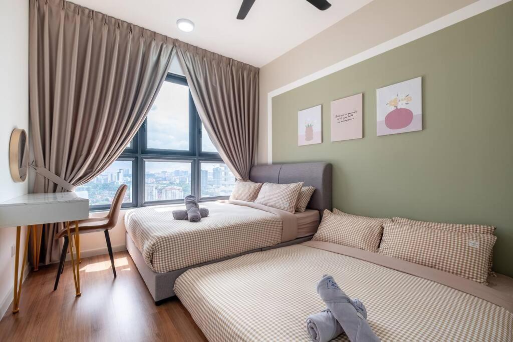 Picasso @ M Vertica 9pax 3br Near Sunway Velocity Pangsapuri *