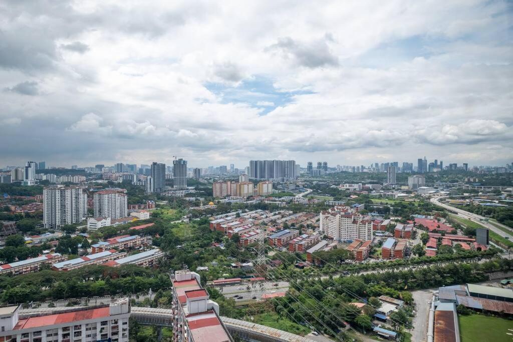Pangsapuri Picasso @ M Vertica 9pax 3br Near Sunway Velocity