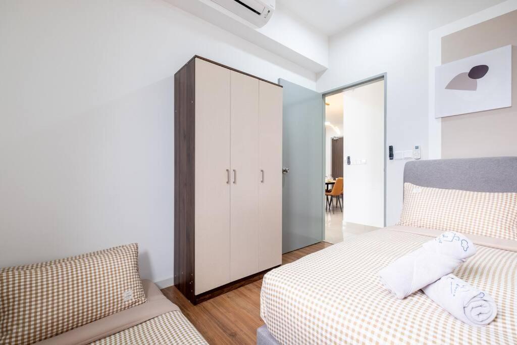 Picasso @ M Vertica 9pax 3br Near Sunway Velocity Kuala Lumpur