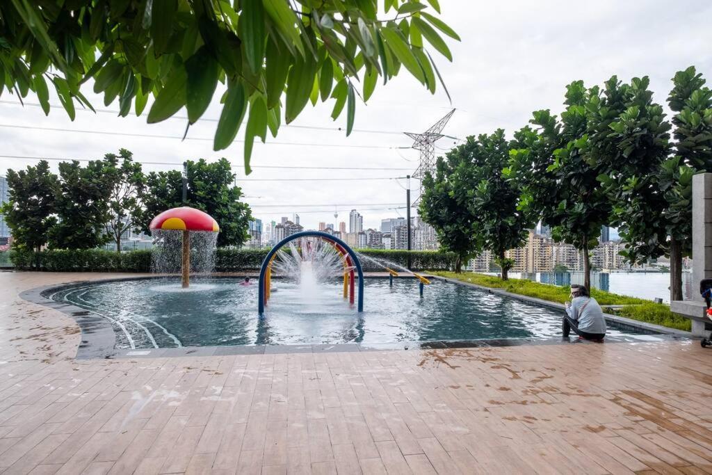 Picasso @ M Vertica 9pax 3br Near Sunway Velocity * Kuala Lumpur